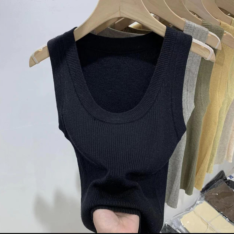韓国系u型襟の薄いタイプの柔らかいモチモチのニットの小さいベストのガーターの女性のウールの混紡の新型の底のシャツの上着のファッション|undefined