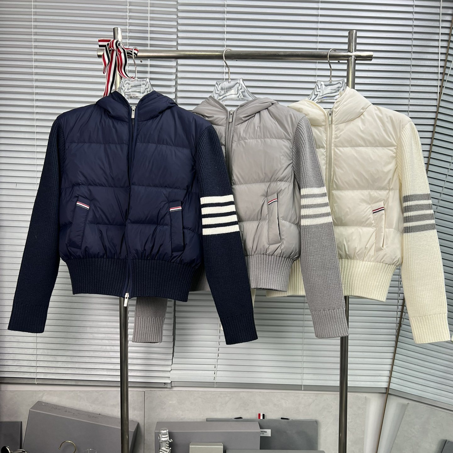 Thom Browne Womens Autumn/winter Long-sleeved Zipper Hooded Thom Browne Womens Autumn/winter Long-sleeved Zipper Hooded