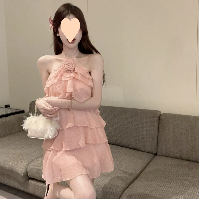 Элегантное и чистое желание. Трехмерное тонкое женское платье с бретелькой на шее и цветочным принтом, модное и утягивающее лоскутное платье с рюшами.