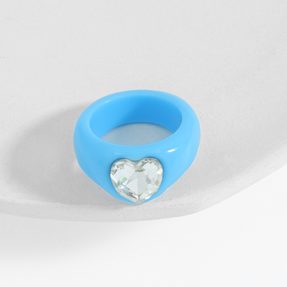 Ins High-profile Figure Ring Female Niche Design Candy Color Resin Tide High Sense Index Finger Ring Resin Little Finger Ring display picture 7