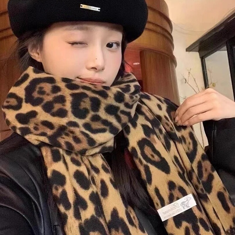 秋冬韩版磁吸扣保暖小百搭防寒时尚新款女士装饰围脖丝巾中长围巾|undefined