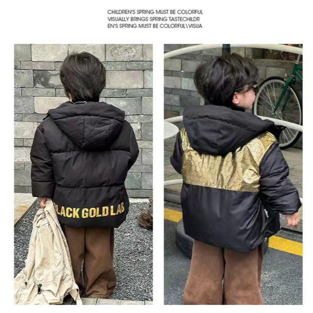 Abrigo infantil de invierno 2025 nuevo tipo con capuchón de terciopelo caliente coreano para niños pequeños y medianos que salen a prueba de viento, ropa de algodón cálida ocio