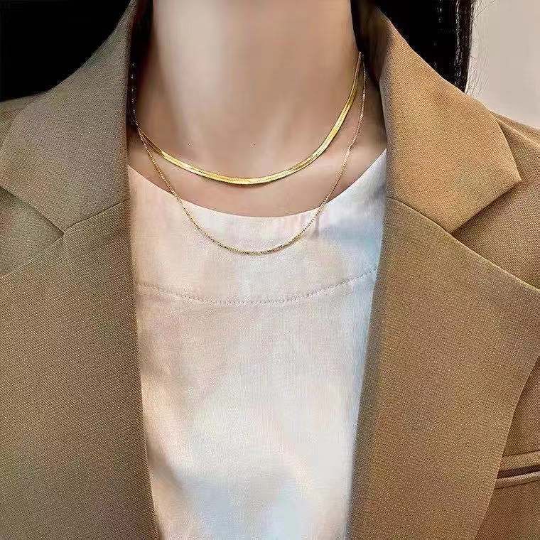 L263 Double Layer Twin Titanium Steel Snake Bones Chain Women's Minimalist Normcore Style Gold Chain Necklace Fashion Short Necklace display picture 5