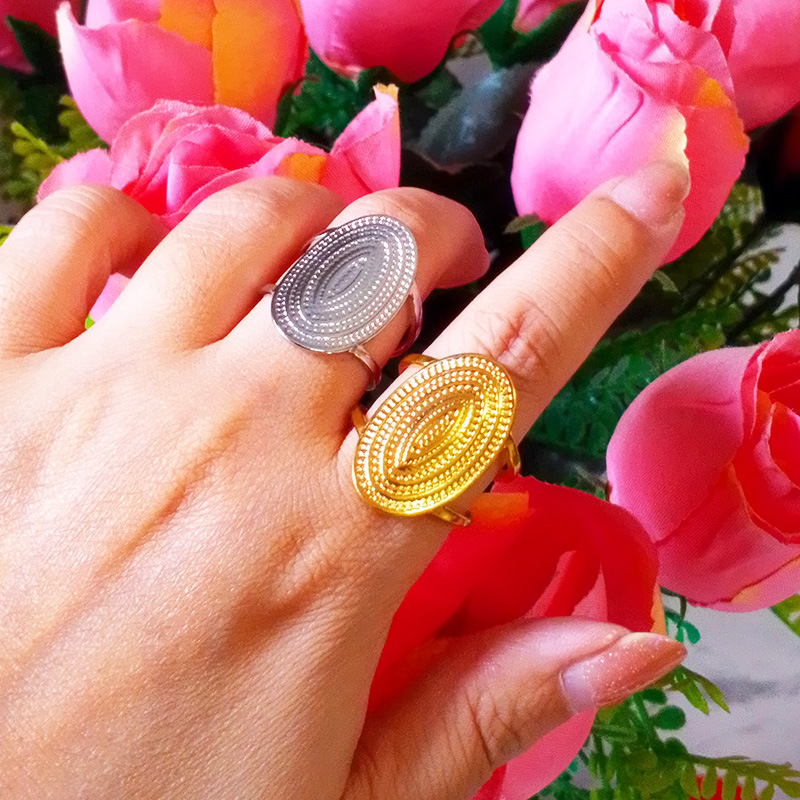 Retro Eye Titanium Steel Plating Open Ring 1 Piece