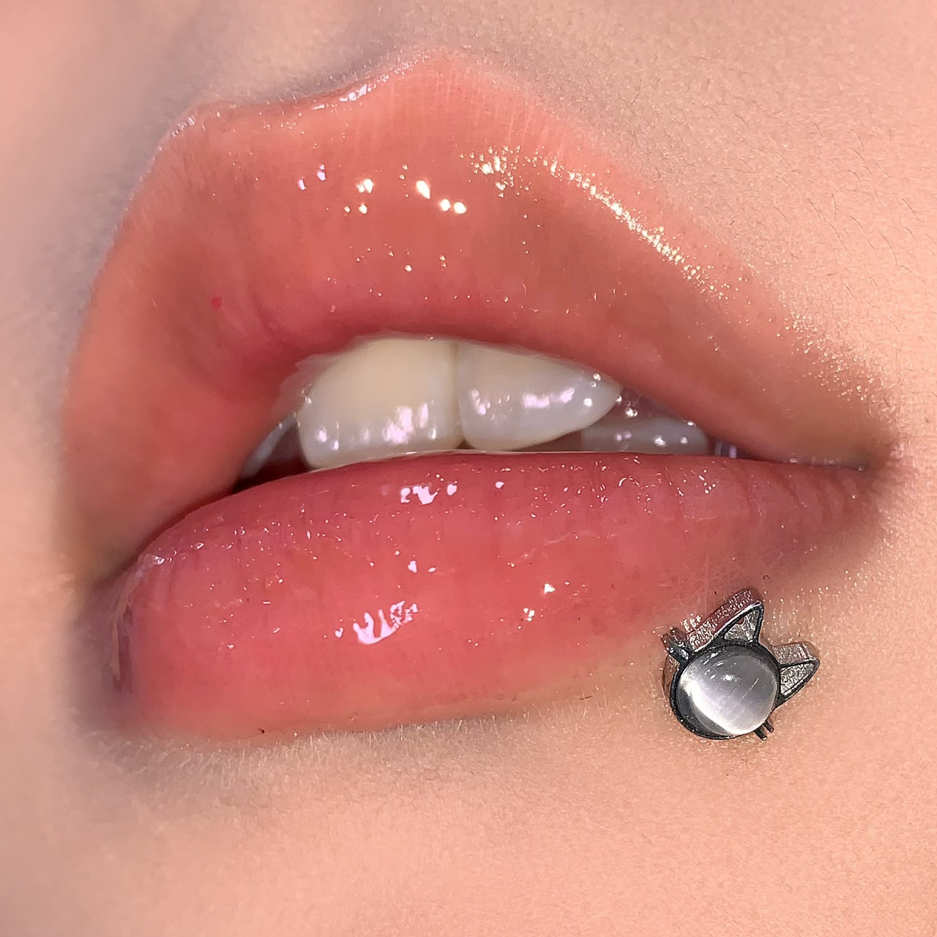 Pointed labret stud close-up product detail