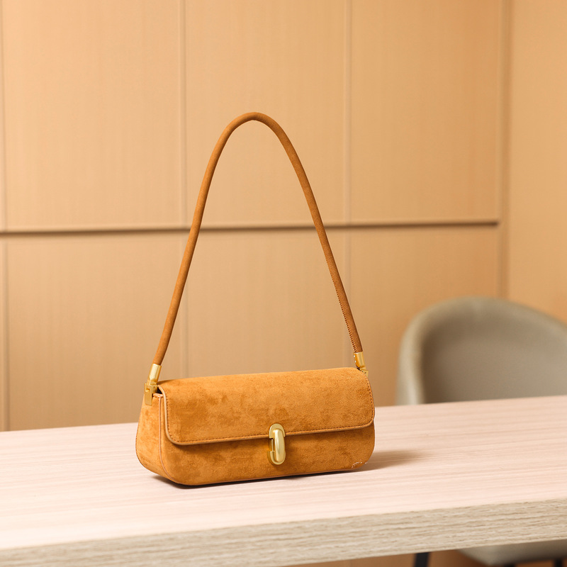 Suede Underarm Bag with a High-End Feel, Trendy and Fashionable, Versatile Baguette Bag, Shoulder and Handbag