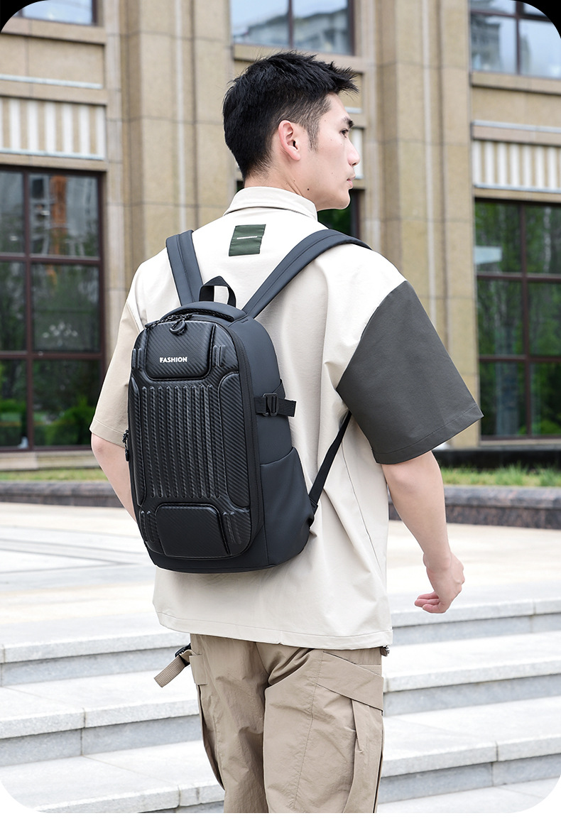 Wholesale hard-shell anti-collision computer bags, men's fashionable large-capacity backpacks, functional windproof and water-repellent travel backpacks Application Scenario