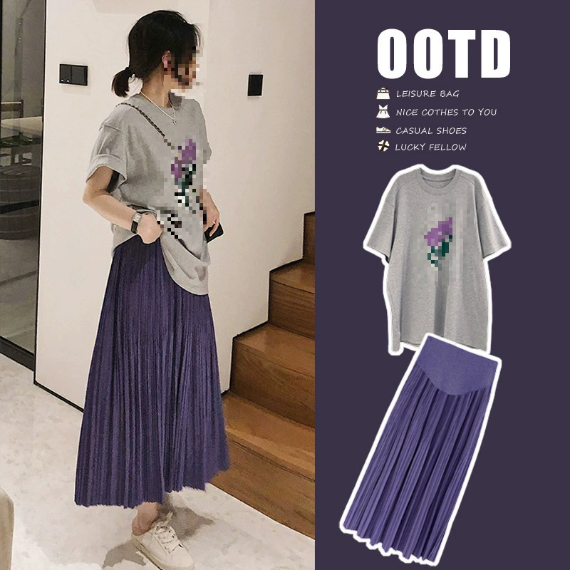 Спотовая летняя новая модная футболка с принтом + тонкая плиссированная юбка