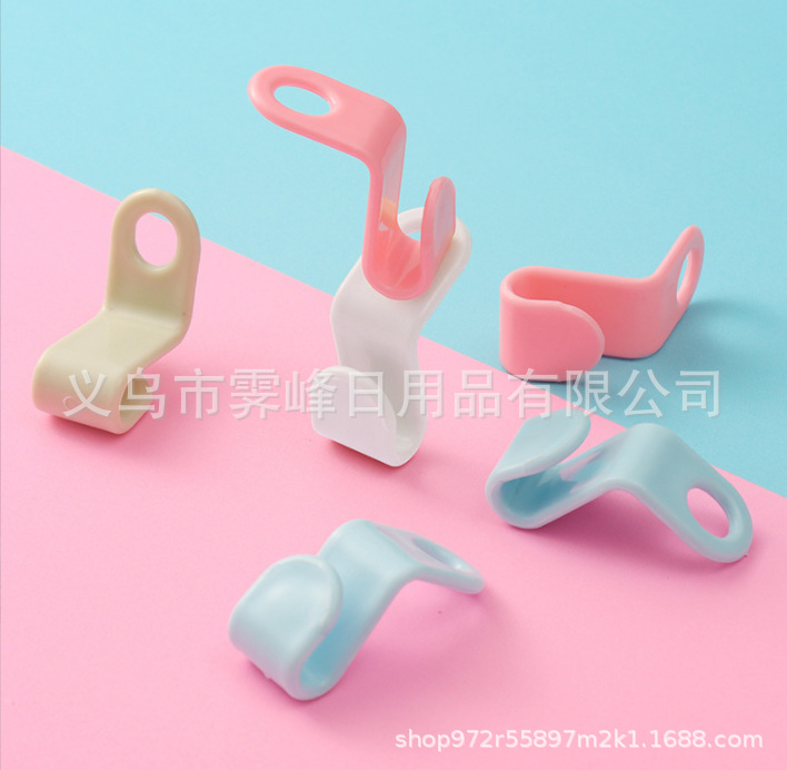 Amazon espacio triángulo percha gancho triángulos para perchas