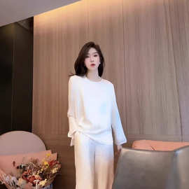 秋冬白色减龄搭配两件套时尚新款休闲炸街盐系轻熟运动两件套装女