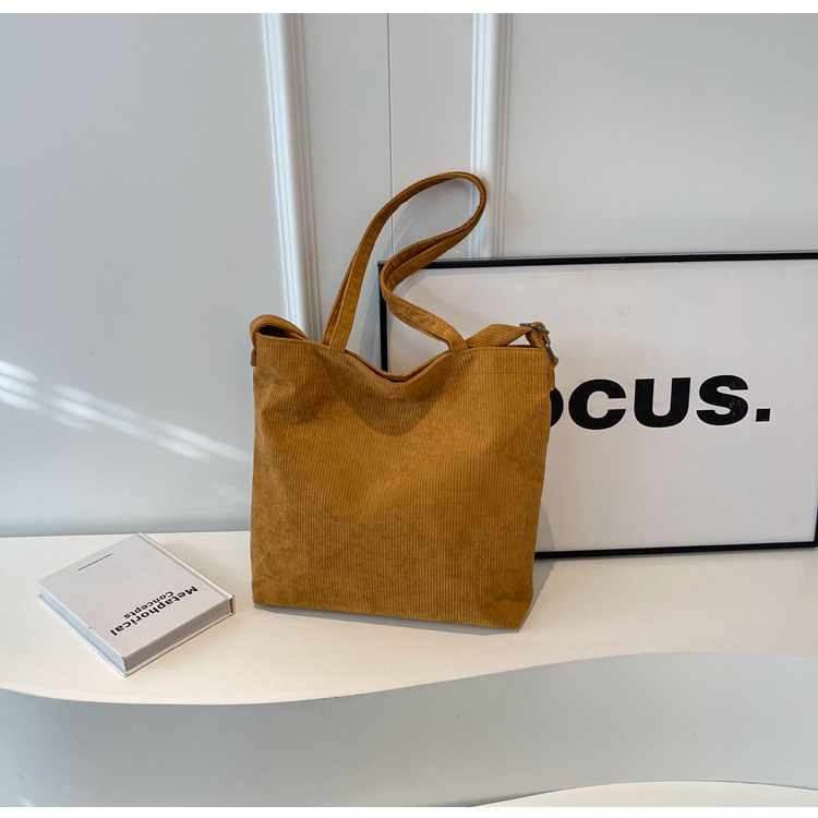 New Korean-style simple large-capacity handbag, casual corduroy single-shoulder bag, versatile travel light crossbody bag wholesale undefined