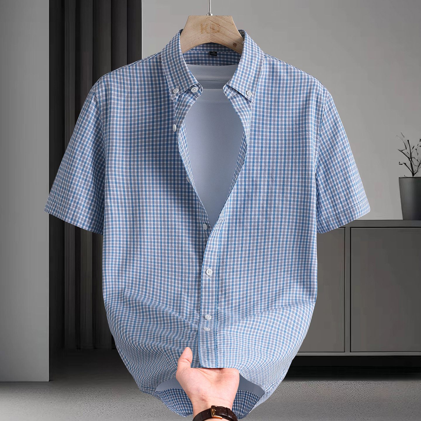 Fashionable men's quality shirt for leisure for work and office