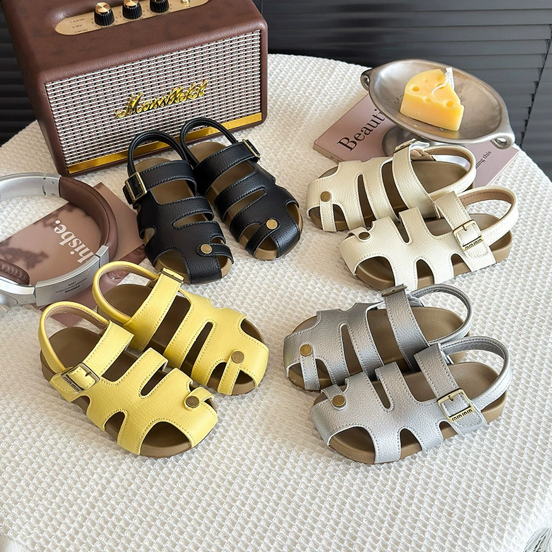 Детские сандалии с закрытым носком, средние и большие детские босоножки Birkenstock, новые летние сандалии для мальчиков 2025 года, пляжная обувь для девочек с противоскользящей подошвой