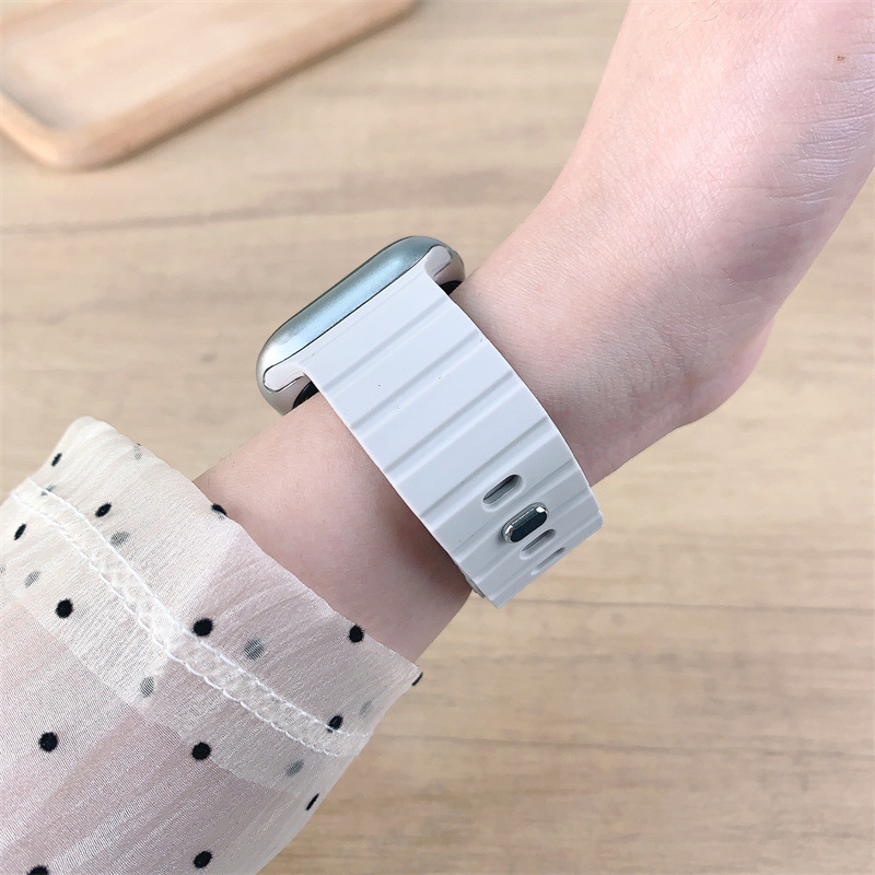 Para Apple Watch10 correa de reloj cuadrada botón magnetic silicona deportiva iWatch9SE hombre y mujer premium