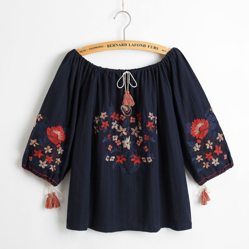 2024 European and American Cross-Border Supply In-Stock Embroidered Tassel White Short-Sleeve Women's Off-Shoulder Hollow Lace Top