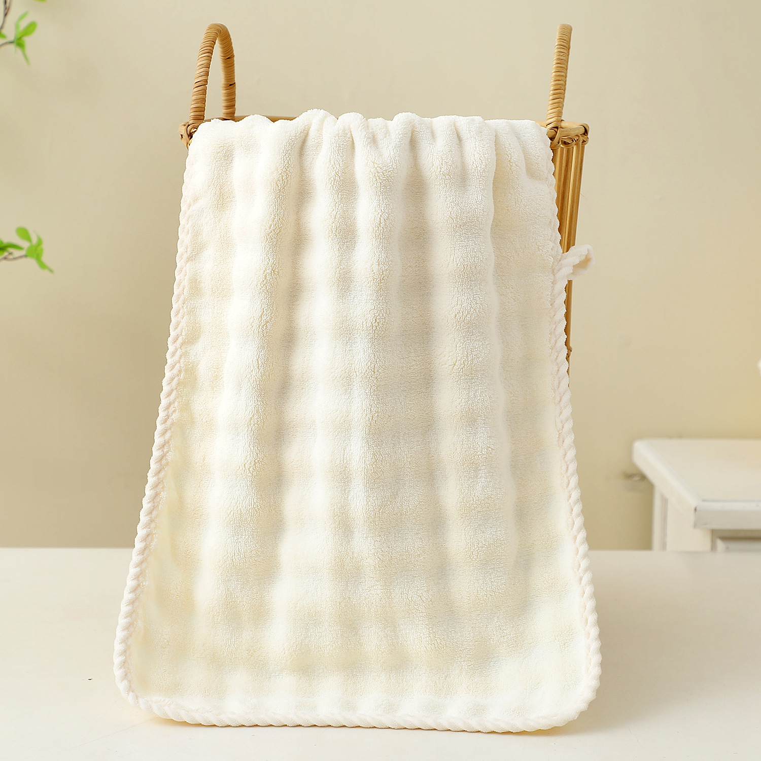 Milky white towel-75*35cm-105g / -