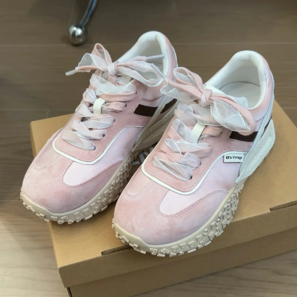[Aumento de altura interior 7cm] Gump zapatos para mujeres 2025 nuevos zapatos casuales pequeños con suela gruesa de cinta de color de zapatos de entrenamiento de la ley