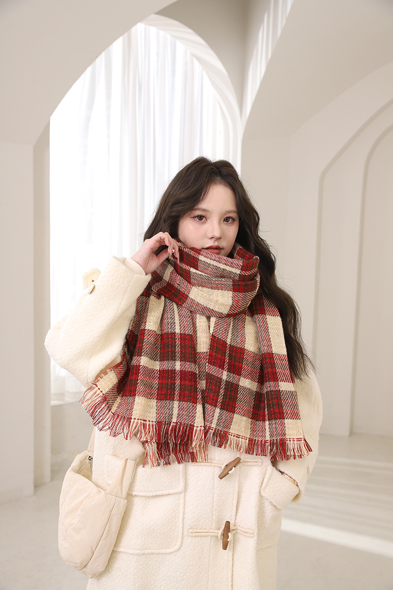 Red scarf women's winter 2024 new Korean version New Year's warm couple Christmas gift checkered pattern_voghion.com