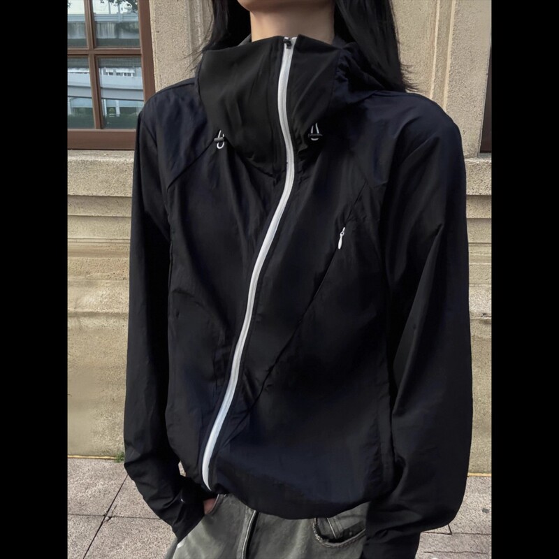 Mountain-Style Black Patchwork Sun Protection Clothing for Men, Summer Thin Quick-Dry Ice Silk Cycling Jacket, Lightweight Outdoor Windbreaker Mountain-Style Black Patchwork Sun Protection Clothing for Men, Summer Thin Quick-Dry Ice Silk Cycling Jacket, Lightweight Outdoor Windbreaker