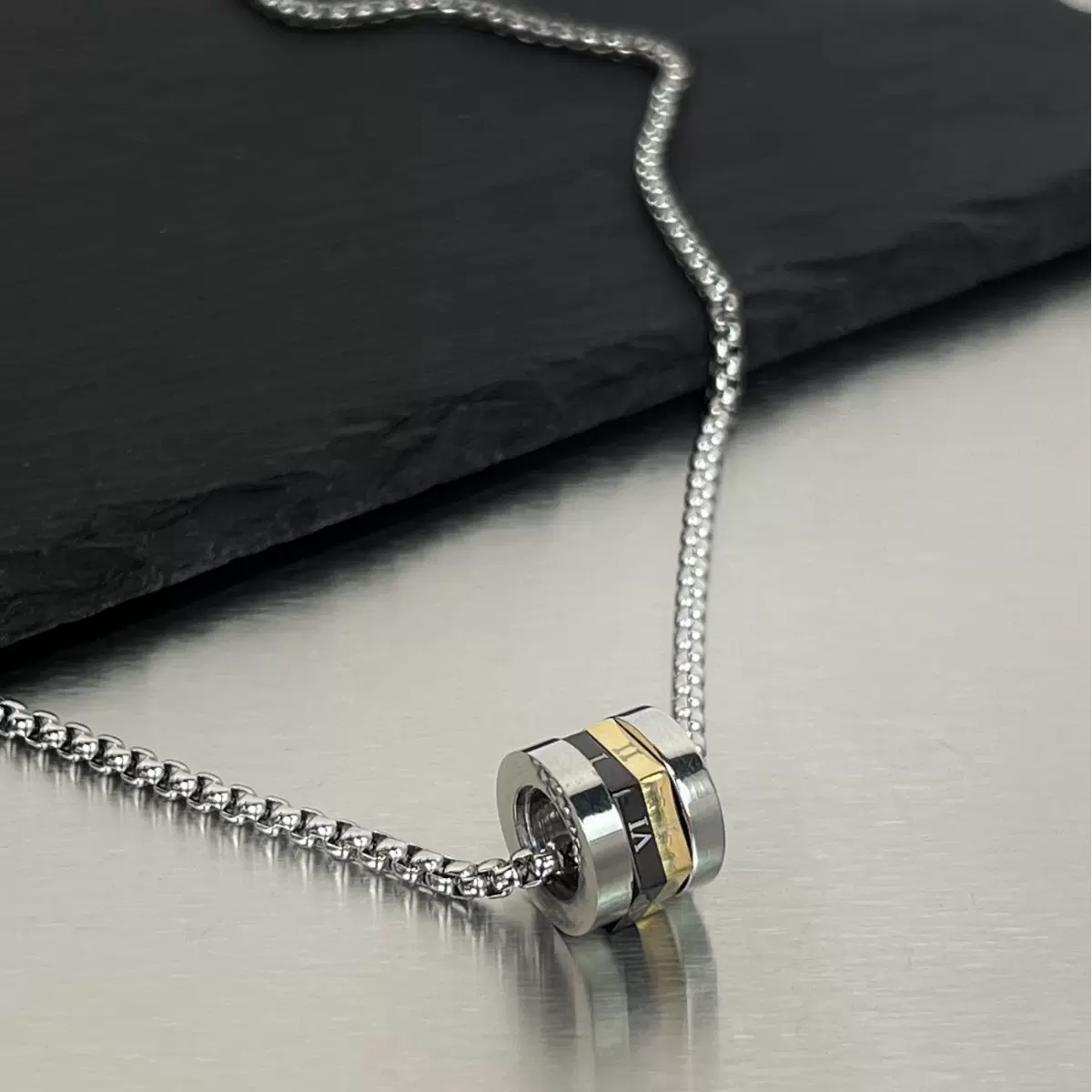 复古钛钢项链男潮牌ins嘻哈小众感颈链罗马数字小蛮腰吊坠毛衣链