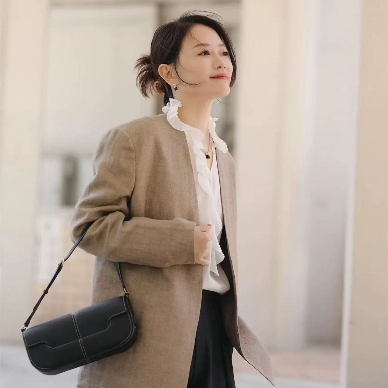 Best-Selling Women's Light Luxury Baguette Bag Osmo Niche Designer Leather Retro Smooth Handbag Shoulder Crossbody Bag - Thumbnail 3