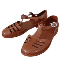 老解放凉鞋老式塑料软底怀旧越南凉鞋包头平跟防护脚趾沙滩工作鞋