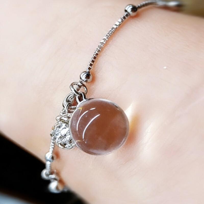 Houchuang Natural White Crystal Shambala Ball Bracelet for Women, Light Luxury Retro Exquisite Crystal Niche Bracelet, New Style Hand Jewelry Houchuang Natural White Crystal Shambala Ball Bracelet for Women, Light Luxury Retro Exquisite Crystal Niche Bracelet, New Style Hand Jewelry