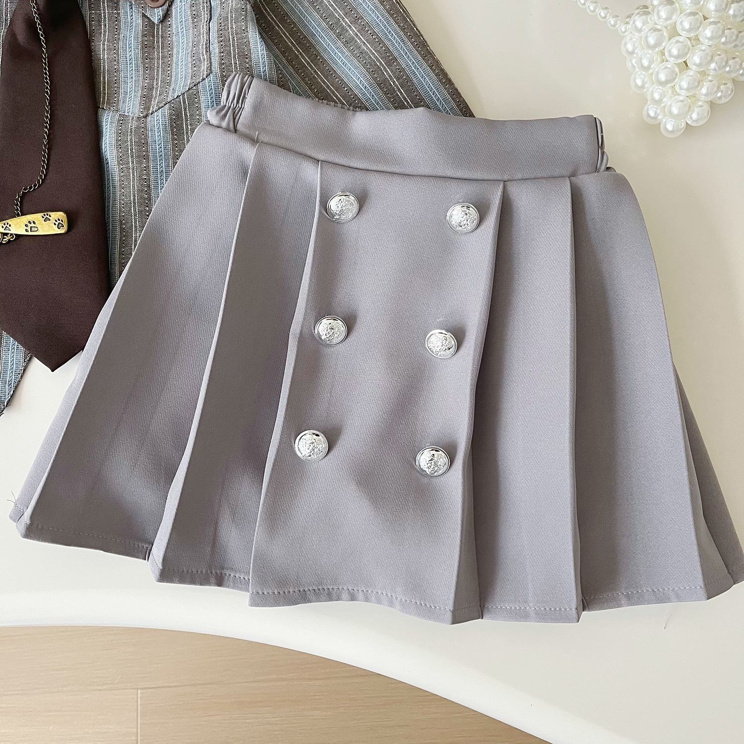 2024 Herbst Neue Koreanische Ausgabe Mädchen-College-Stil Hemd, Kurzes Set, Mädchen-Charme, Süßes Rock-Set 67305_voghion.com