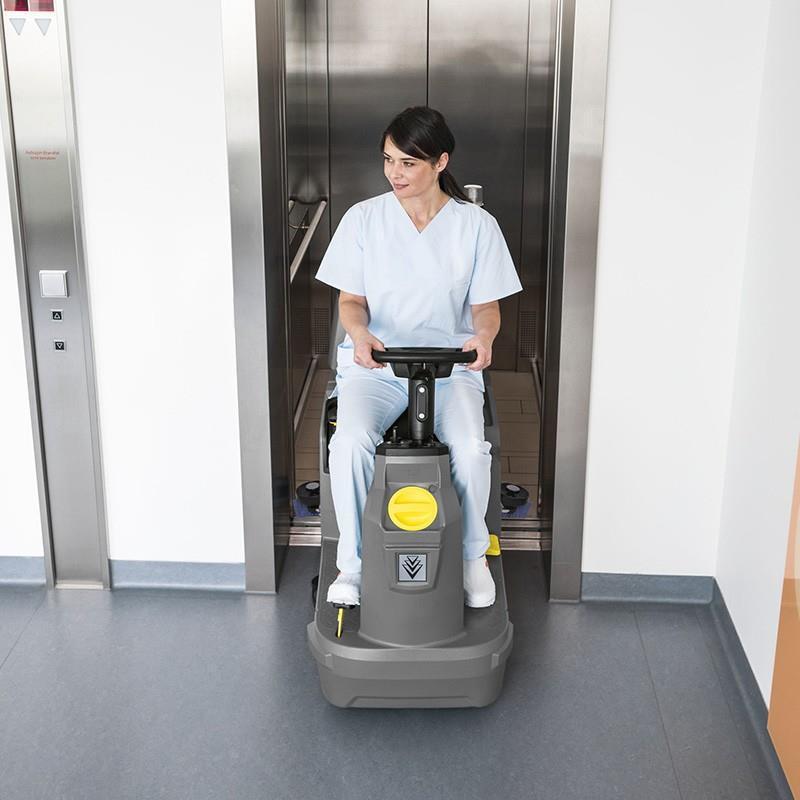 KARCHER ドイツ ケルヒャー ドライブスクラバー スクラバー ドライヤー フロアワイパー BD50/70|undefined