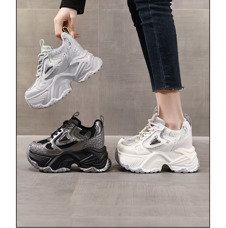 Giày sneaker nữ đế dày độn cao bên trong dáng nhỏ — Màu be chi tiết 20