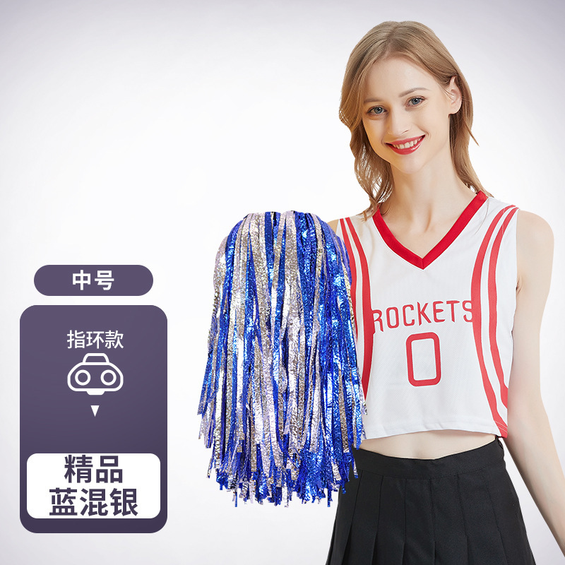応援団の花球応援団学校のダンス運動会の試合は道具の祝典の広場のダンス用のボールを演じます。|undefined
