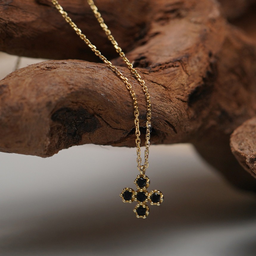 Collier trèfle à quatre feuilles en argent pur coréen et zircon noir pour femme, style élégant et simple, tendance et polyvalent_voghion.com