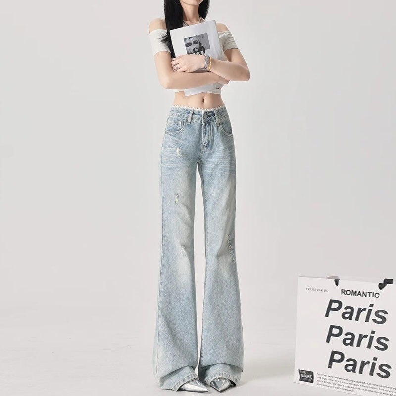 Spring and Summer Lace-Trimmed Trendy Light-Colored Flared Jeans for Petite Women, High-Quality Low-Waist Slimming Straight-Leg Bell-Bottom Pants
