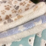 Корейская версия маленькой цветочной подушки для домашних животных четыре сезона универсальная теплая, мягкая удобная ткань -кошачья марионетка для спящих подушки оптом