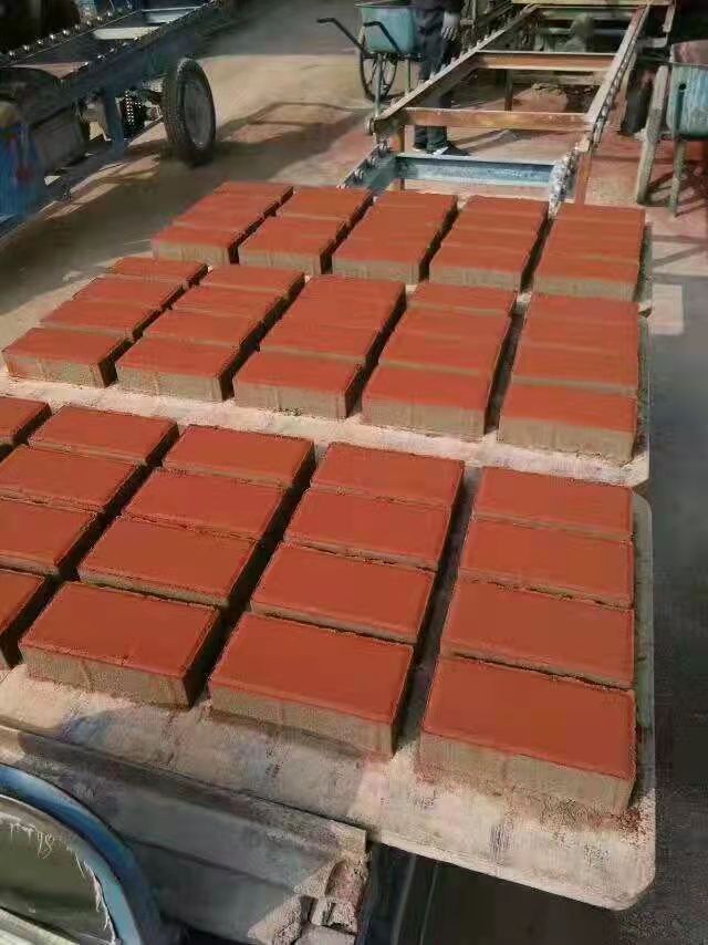 颜料厂家供应氧化铁红 建筑涂料用铁红 彩色路面调色氧化铁