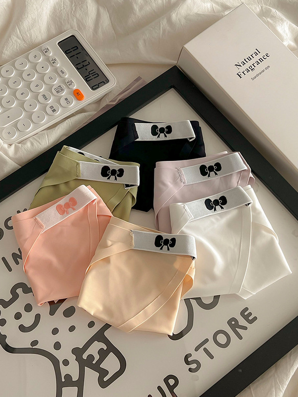 Japanese girl's Ice Silk seamless underwear women's sexy thin strap half thong candy mulberry silk crotch low waist briefs