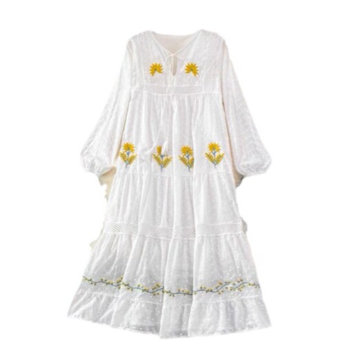 Ethnic Style Vintage Medium-Length Dress for Spring and Autumn, Round Neck, Long Sleeve, Embroidered, Loose, Floral Print Women's Dress