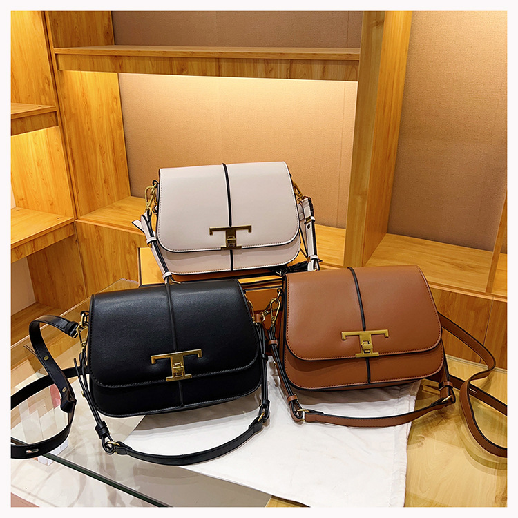 2023 New Fashionable and Minimalist Underarm Casual Western Style Solid Color Saddle Handheld One Shoulder Crossbody Bag_voghion.com