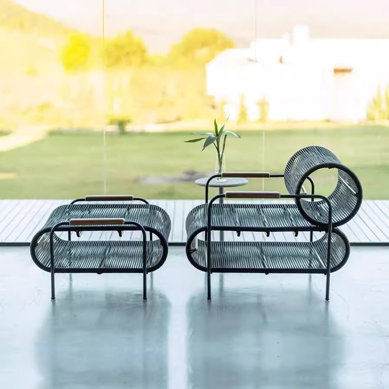 Sillón de ratán al aire libre, patio al aire libre, jardín, mesa de centro de ocio, combinación de casa de familia, cafetería, villa, muebles de balcón