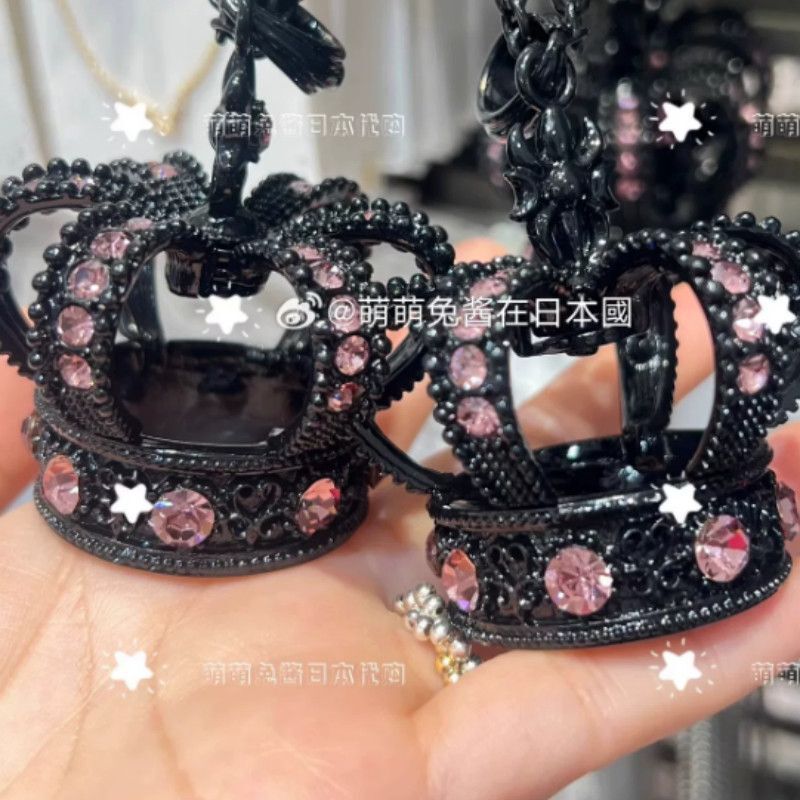 Cute bunny-themed, niche Korean-style subculture crown necklace jewelry, popular on Instagram Cute bunny-themed, niche Korean-style subculture crown necklace jewelry, popular on Instagram