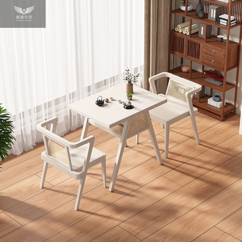 Casa de madera sólida para beber té pequeña casa simple balcón mesa de té combinación de mesa y silla negociación ocio tres piezas juego de lectura