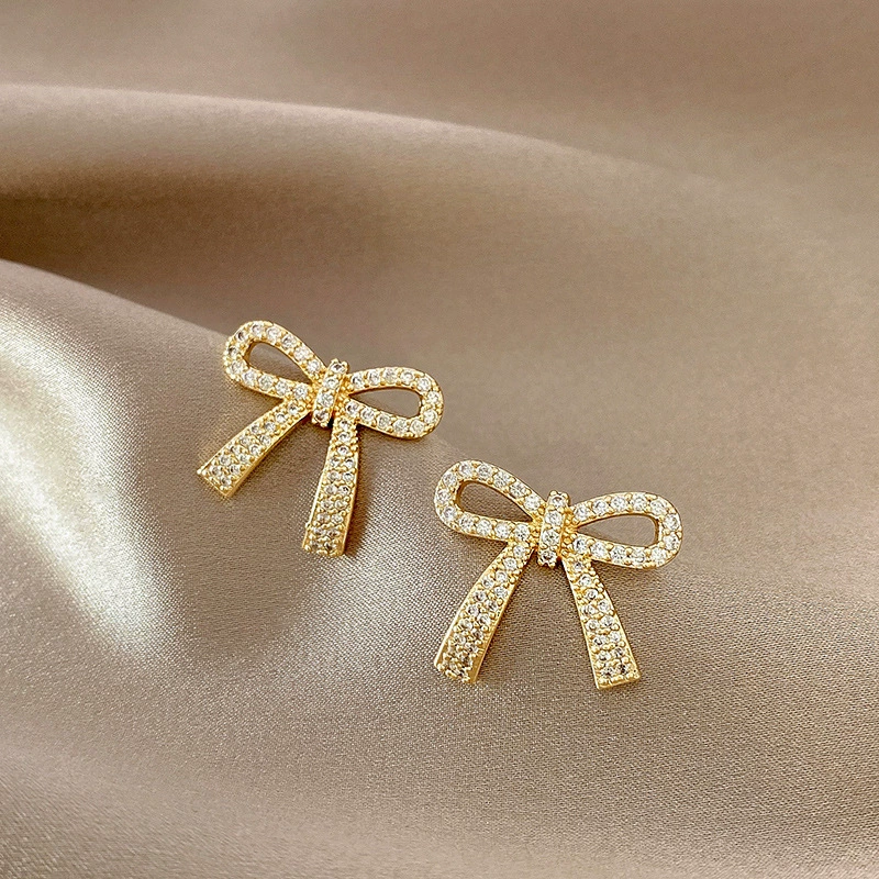Серебряная игла, серьги с бантом, серебро 925, образец, простой и элегантный дизайн, инкрустированные diamonds, коллекция 2022, интернет-знаменитость, корейский стиль