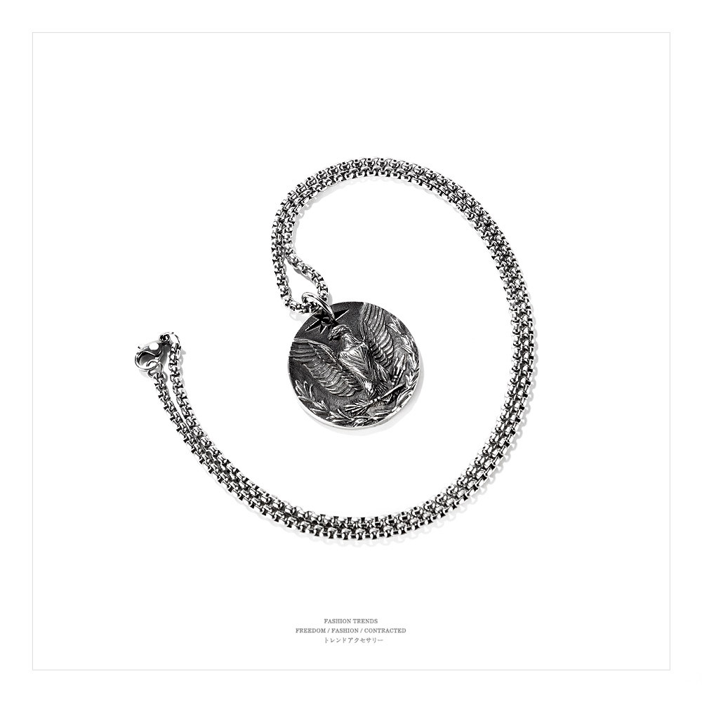 Titanium Steel Round Eagle Pendant Fashion Necklace display picture 9