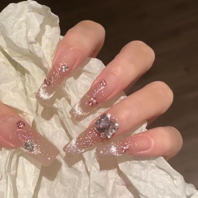 Snowflake Christmas Manicure, Handmade Wearable Cat-Eye Elegant Whitening Patch Nails, Nude Color Long Ladder Whitening