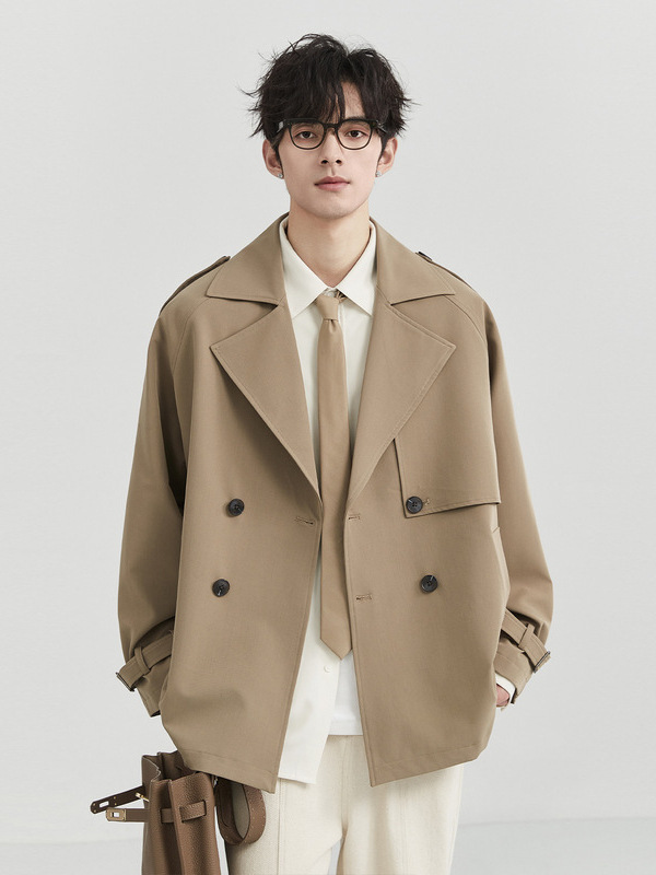 Demi-season short small trench coat