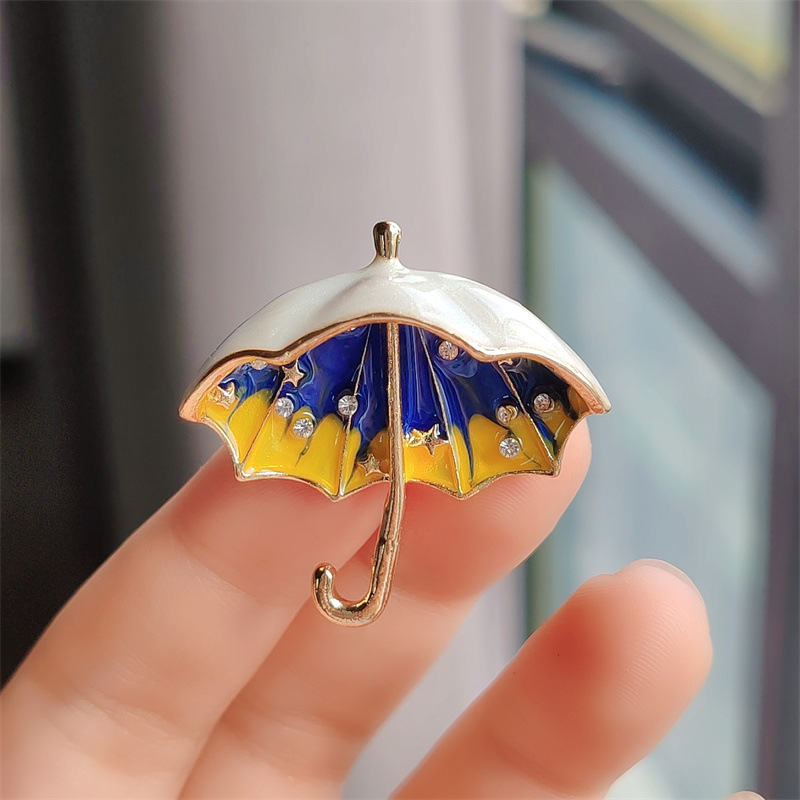 Simple Style Umbrella Alloy Plating Unisex Brooches display picture 2