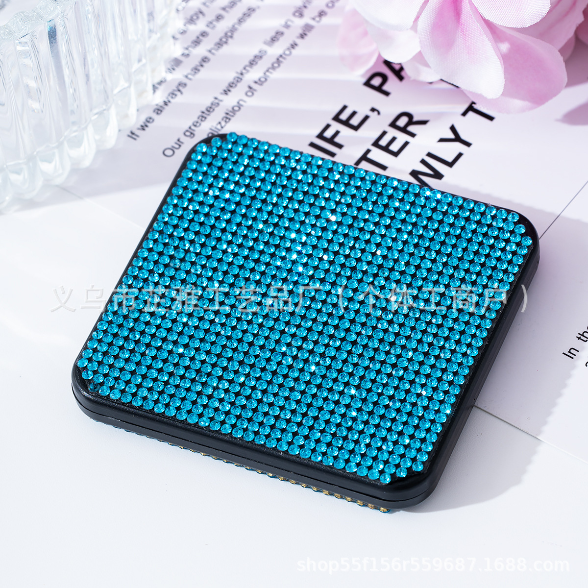 Espejo de maquillaje portátil de moda con incrustaciones de diamantes de imitación Espejo de maquillaje Regalo Espejo cuadrado plegable portátil Espejo plegable de doble cara de mano lote