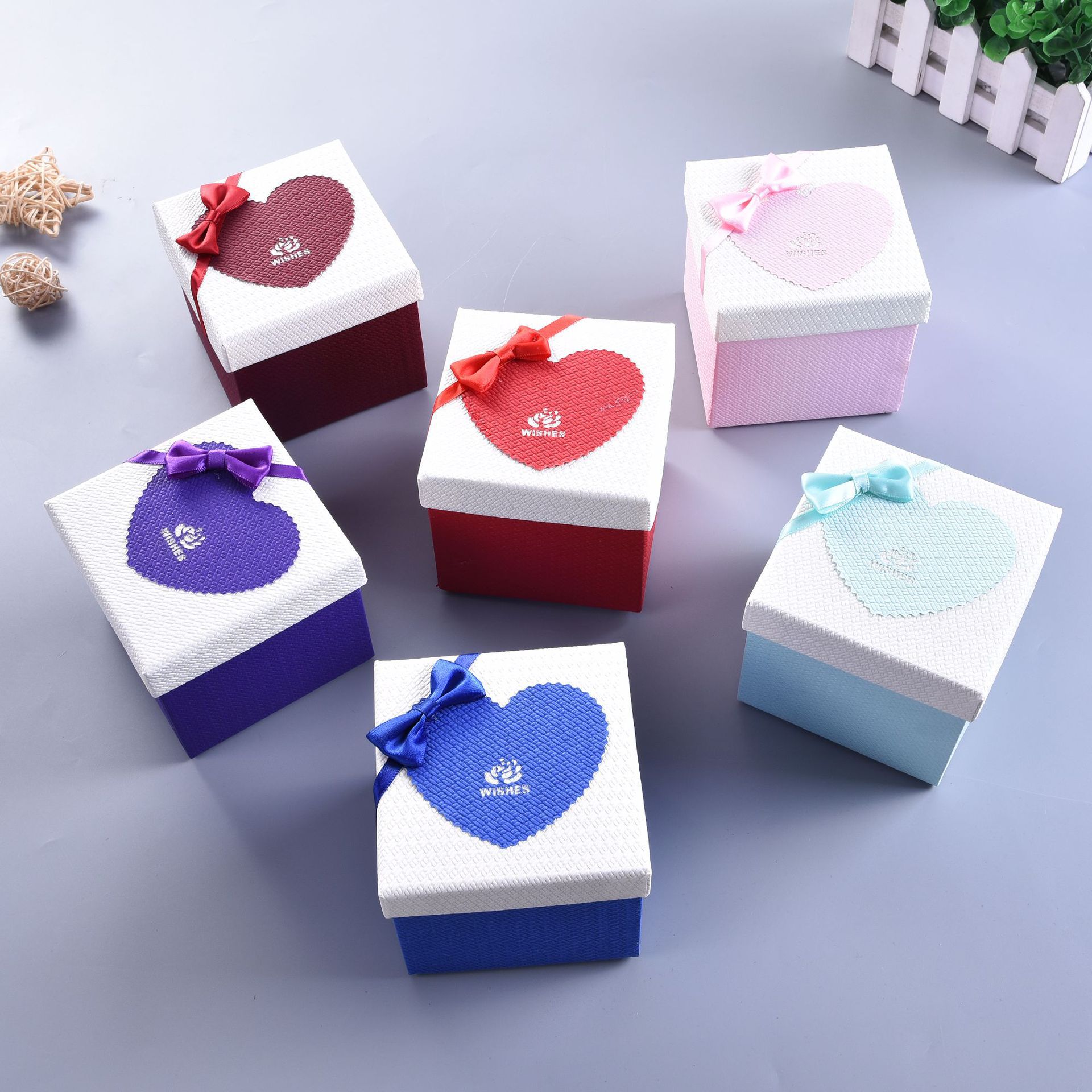 Classic Style Commute Heart Shape Paper Festival Gift Wrapping Supplies display picture 2