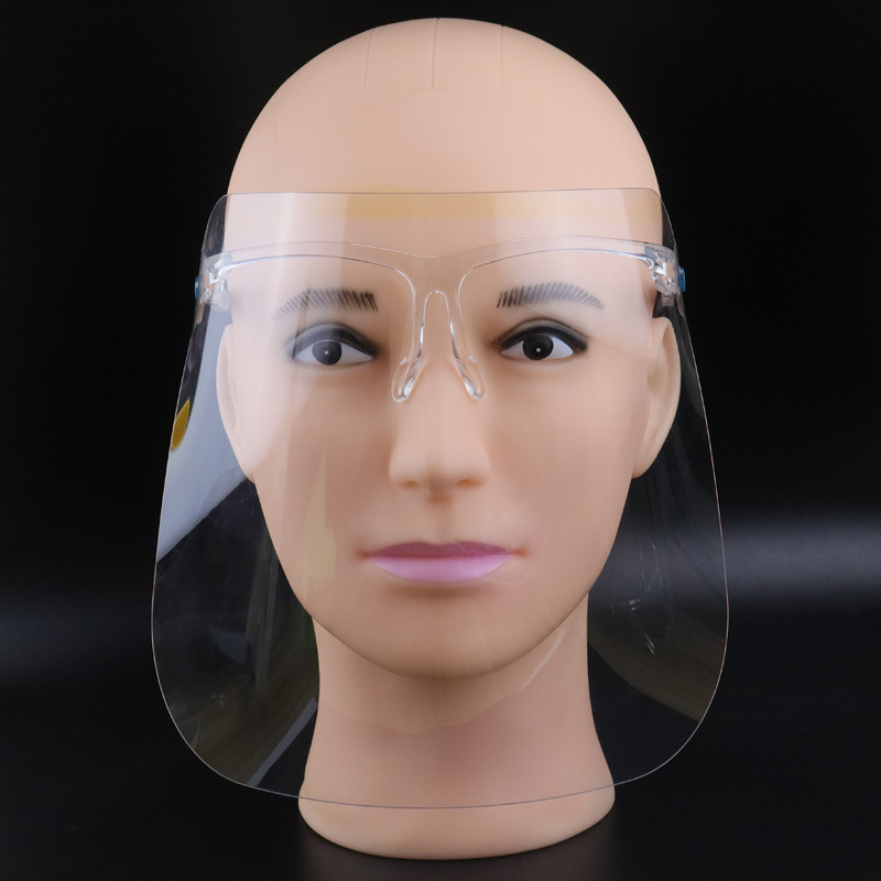 La máscara tiene tres niveles de rotación, patillas telescópicas ajustables, marco de gafas de doble cara antivaho y antisalpicaduras, diseño protector para colocar en la cabeza.