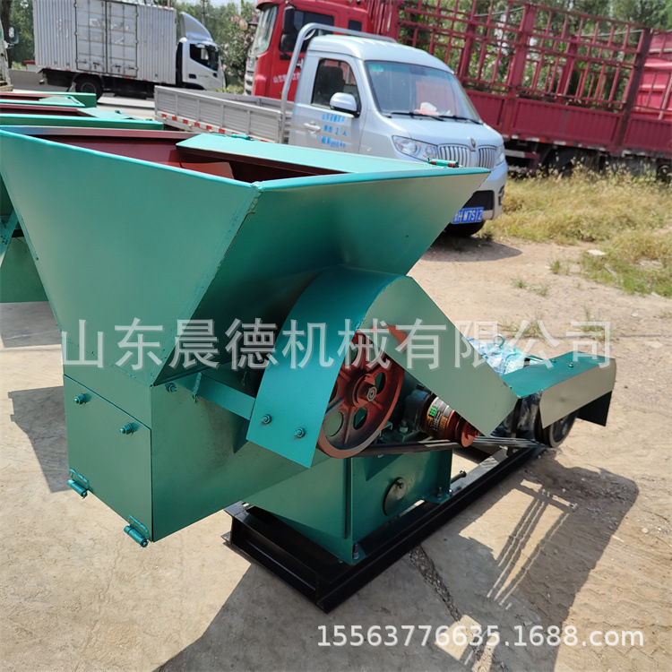 沙克龙除尘式草粉机 自动进料粉糠花生秧打糠机